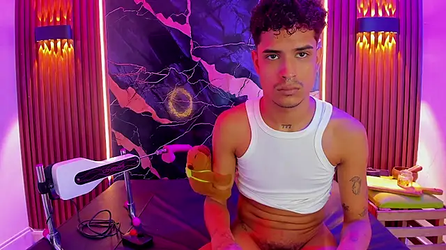 Lucky_boys__X live sex cam