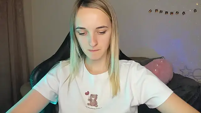 RouseReed's cam snapshot