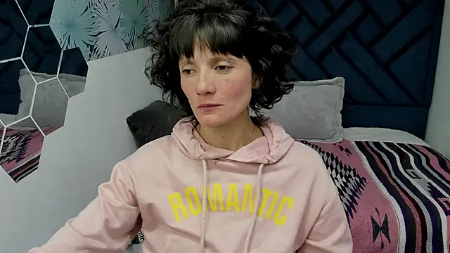 Valery_More__'s cam snapshot