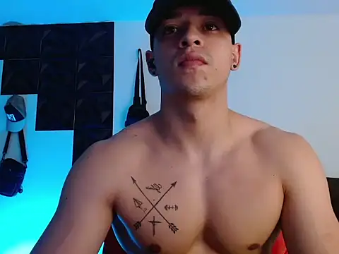 adam_keith's cam snapshot