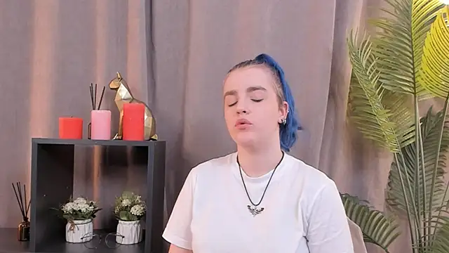 CaroleeSchlegel's cam snapshot