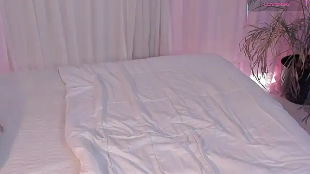 scarlet_miller1's cam snapshot