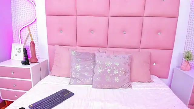 DaisySnugs1's cam snapshot