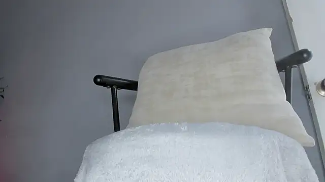 Swt_skinny_'s cam snapshot