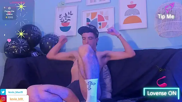 kevinn_blue1's cam snapshot