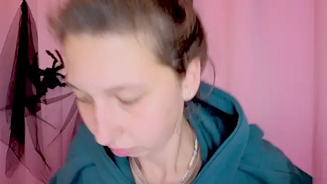 CuteEllii's cam snapshot