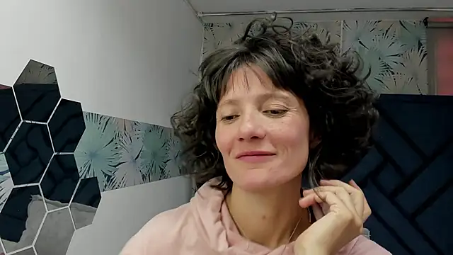 Valery_More__'s cam snapshot