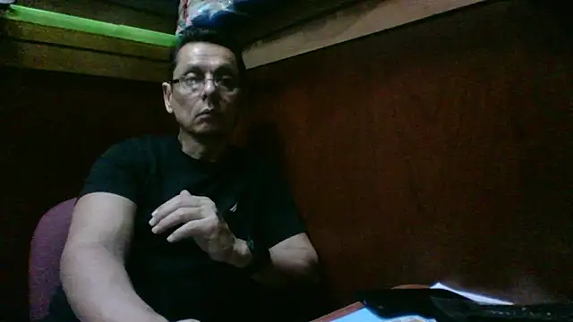 MarcusKelvin's cam snapshot