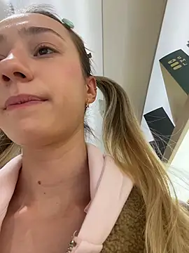 Lia__Love live sex cam