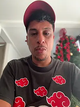 zac-bennett's cam snapshot