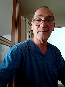 Room_for_you's cam snapshot