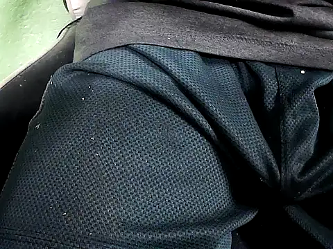 FriskyGender's cam snapshot