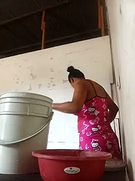 Andreita_95 live sex cam