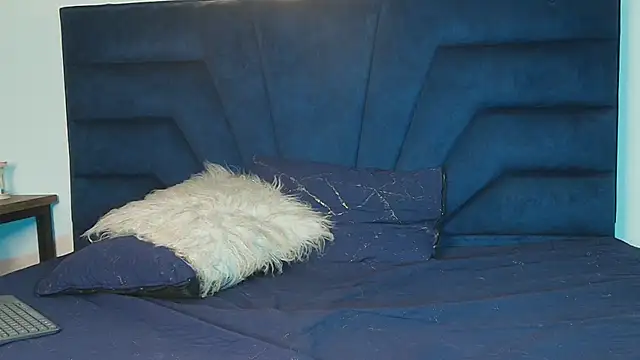 sharon_stone5's cam snapshot