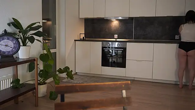 CrystaSvendsen's cam snapshot