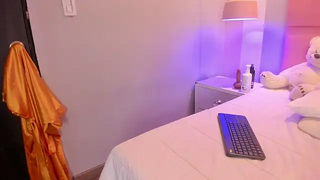 StephanyGomez's cam snapshot