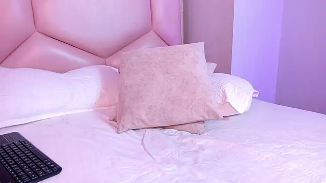 ambar_sullivan's cam snapshot