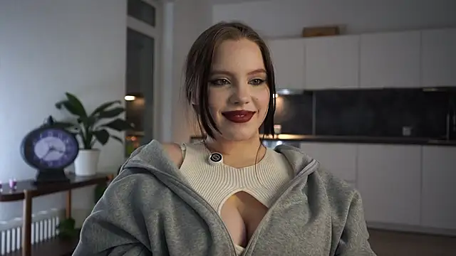 CrystaSvendsen's cam snapshot