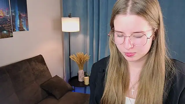 MowasaBritten's cam snapshot