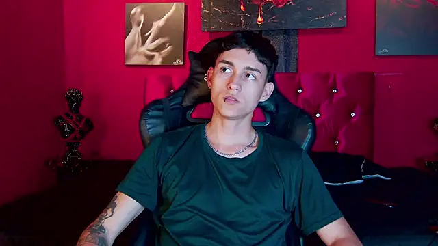 LukeSavagge's cam snapshot