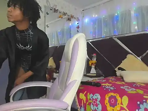 Santy_bigcock_01's cam snapshot