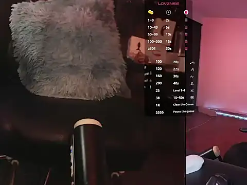 Aaron_malikk's cam snapshot