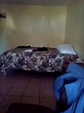 RoughIntentions4U's cam snapshot