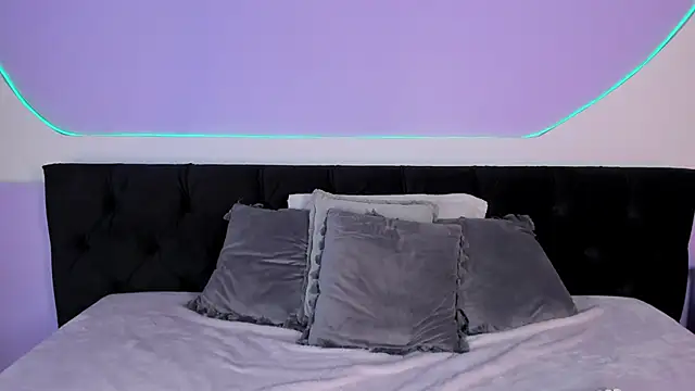 Julieta_Cortes__'s cam snapshot