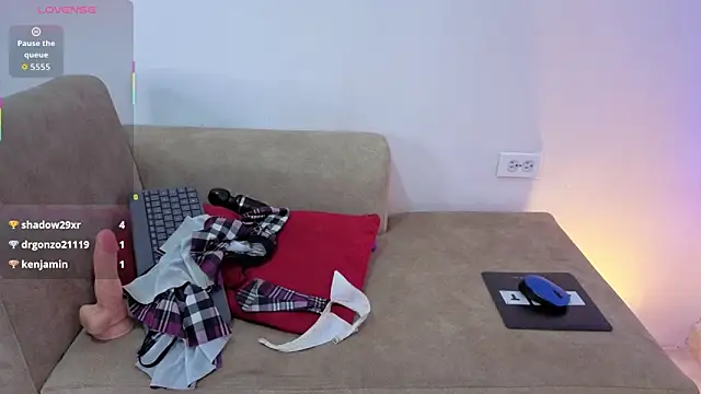 chloe_madisson's cam snapshot