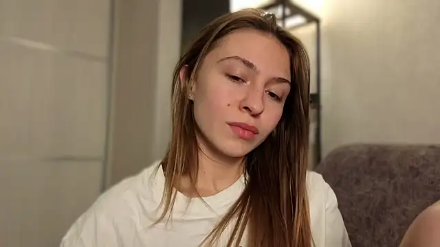 LovelyKatea's cam snapshot