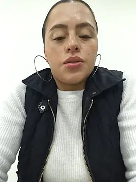 ALEJA__22's cam snapshot