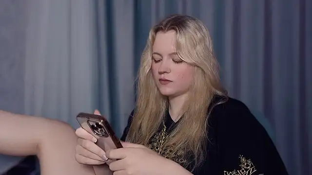 D0llySheep's web cam