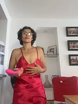 MireyaTorresGu live sex cam