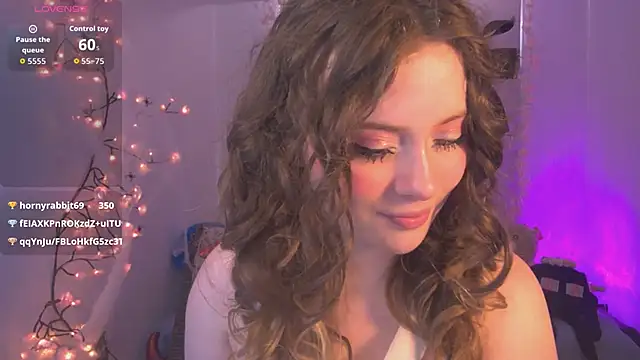 Lil_bela's cam snapshot