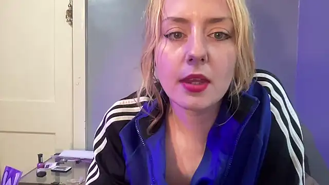 SkarlettRose96's cam snapshot