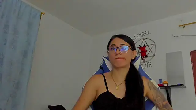 Camila_TransGirl live sex cam