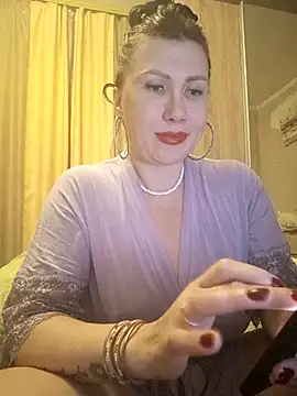 ROXOLANAA_SEXY live sex cam