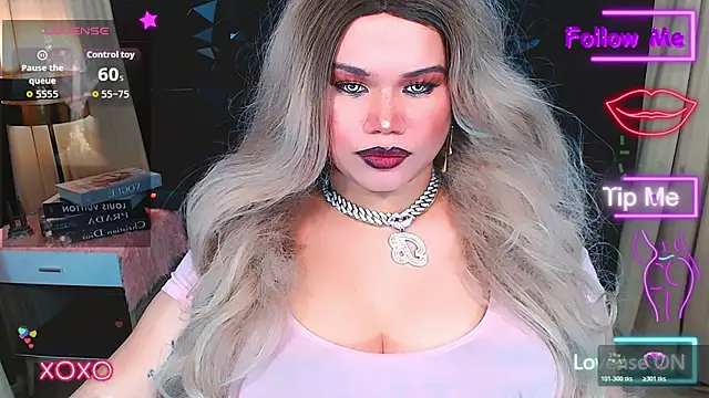 xHugeHarleySelfsuckerx live sex cam