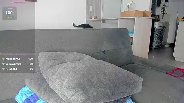 caroline_tovar's cam snapshot