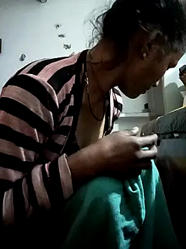 Sexi_rashmi live sex cam