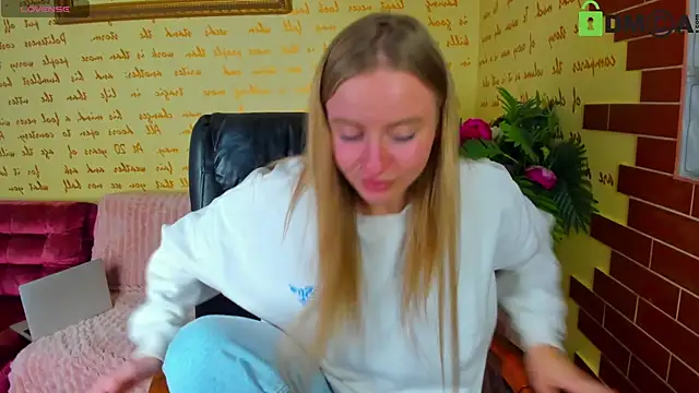 alexa_glory's cam snapshot