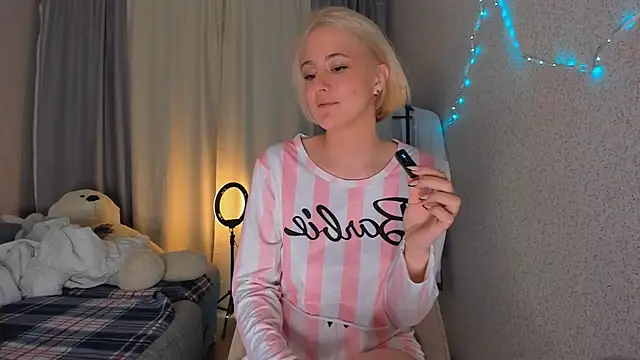 EdenVixen's cam snapshot