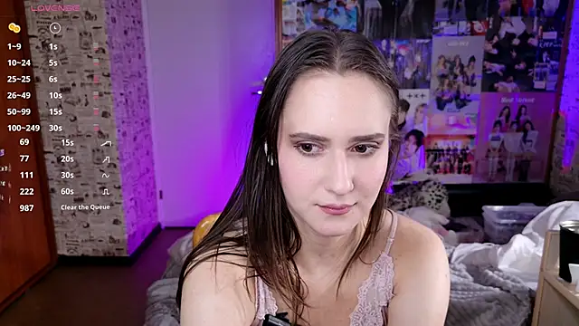 LucyRose3's cam snapshot