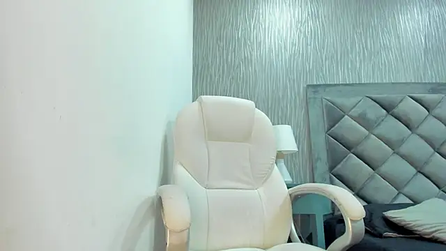 dylan_cross_'s cam snapshot