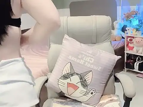 Eva-Public live sex cam