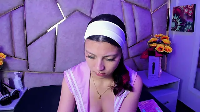 MelanyAss_'s cam snapshot