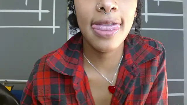 Agatha_Amaya's cam snapshot