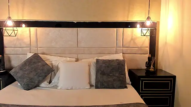 RousseWalker's cam snapshot