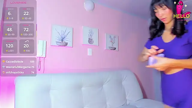 LauraAristizabal live sex cam