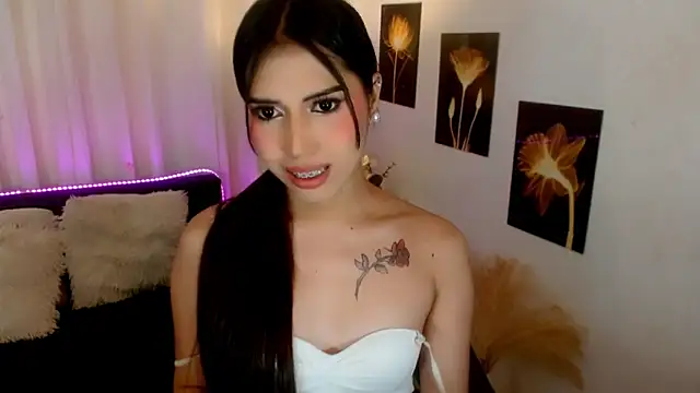 FuckingDolls69 live sex cam